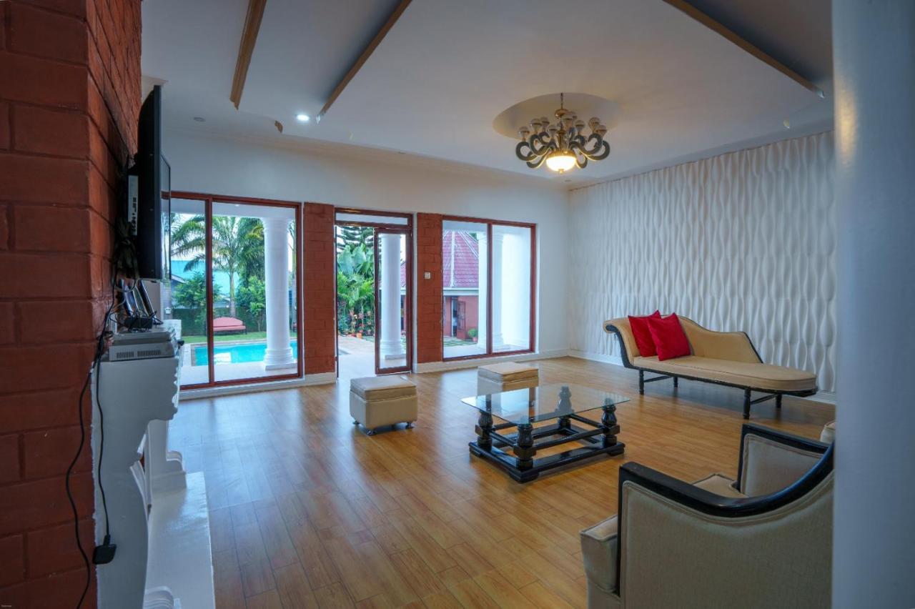 Sprunger Avenue - Tulia Homes Moshi Exterior foto